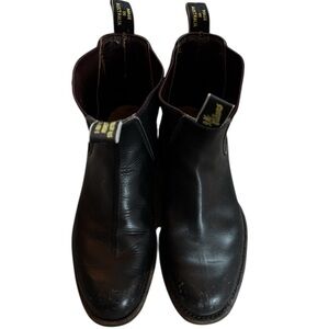 RM Williams Black Leather Chelsea Ankle Boots (Gardener)